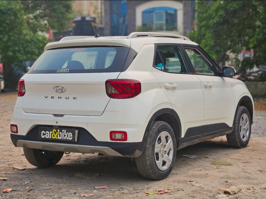 यूज़्ड 2020 ह्युंडई वेन्यू, Noida New Delhi 4 यूज़्ड 2020 ह्युंडई वेन्यू, Noida New Delhi 4