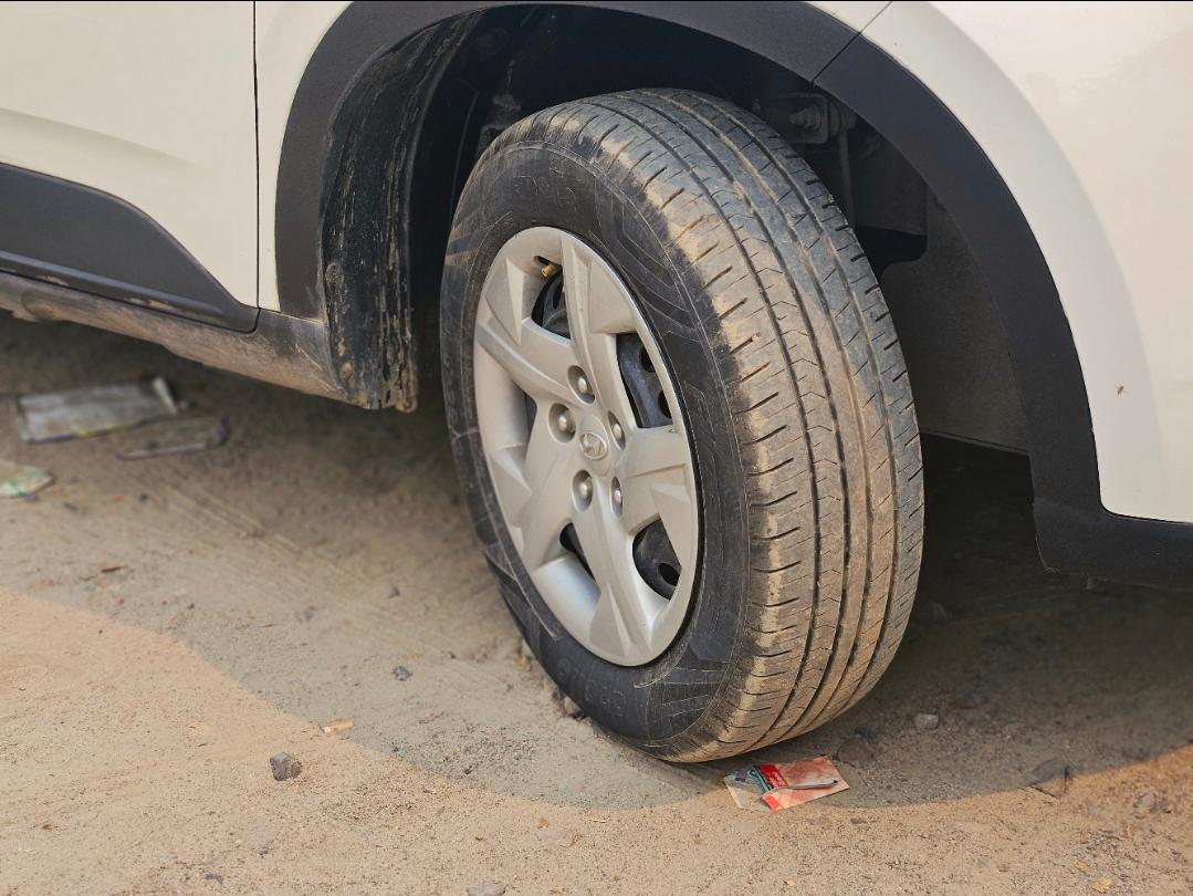 यूज़्ड 2020 ह्युंडई वेन्यू, Noida New Delhi 8 यूज़्ड 2020 ह्युंडई वेन्यू, Noida New Delhi 8