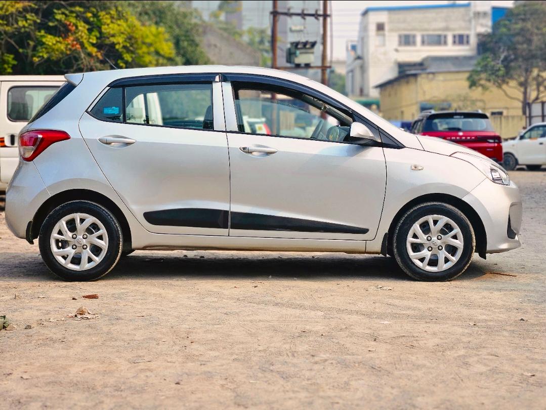 यूज़्ड 2018 ह्युंडई ग्रैंड आई10, Noida New Delhi 5 यूज़्ड 2018 ह्युंडई ग्रैंड आई10, Noida New Delhi 5