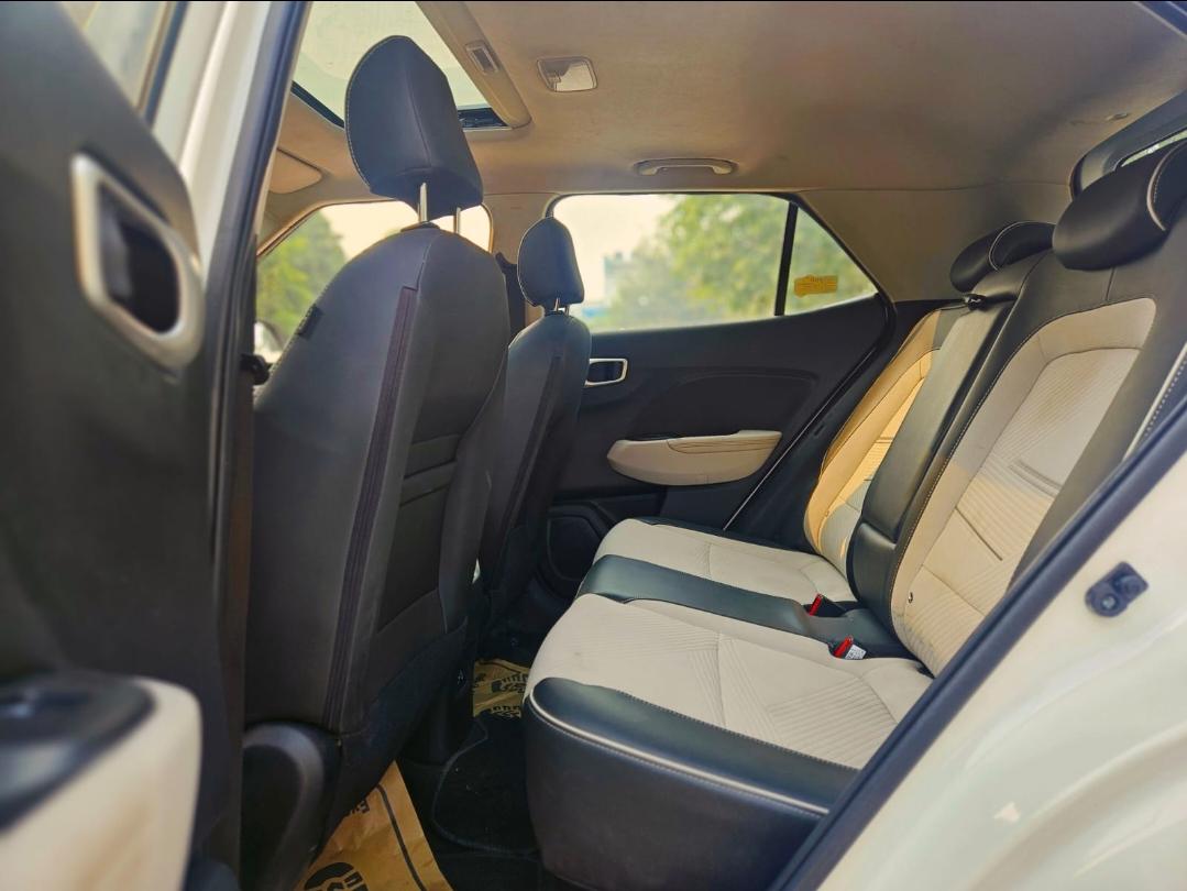 यूज़्ड 2022 ह्युंडई वेन्यू, Noida New Delhi 16 यूज़्ड 2022 ह्युंडई वेन्यू, Noida New Delhi 16