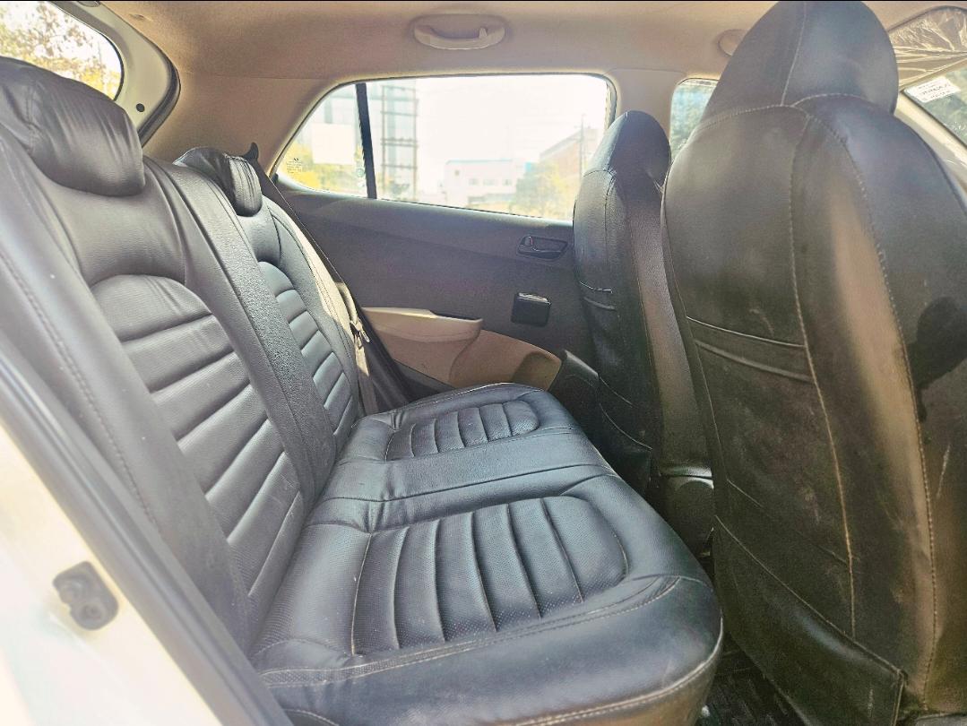 यूज़्ड 2018 ह्युंडई ग्रैंड आई10, Noida New Delhi 16 यूज़्ड 2018 ह्युंडई ग्रैंड आई10, Noida New Delhi 16