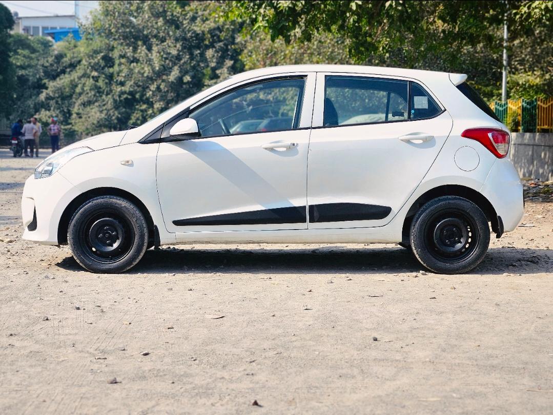 यूज़्ड 2018 ह्युंडई ग्रैंड आई10, Noida New Delhi 1 यूज़्ड 2018 ह्युंडई ग्रैंड आई10, Noida New Delhi 1