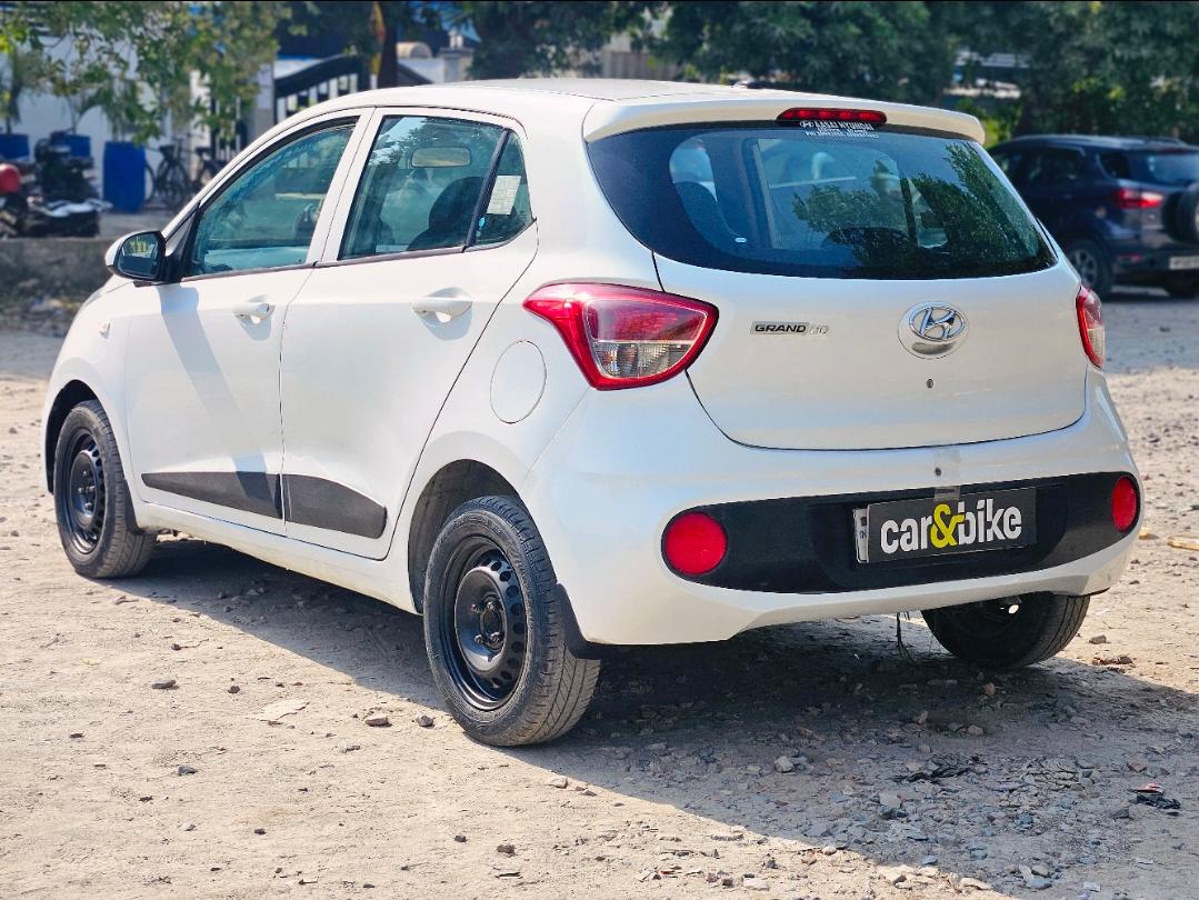 यूज़्ड 2018 ह्युंडई ग्रैंड आई10, Noida New Delhi 2 यूज़्ड 2018 ह्युंडई ग्रैंड आई10, Noida New Delhi 2