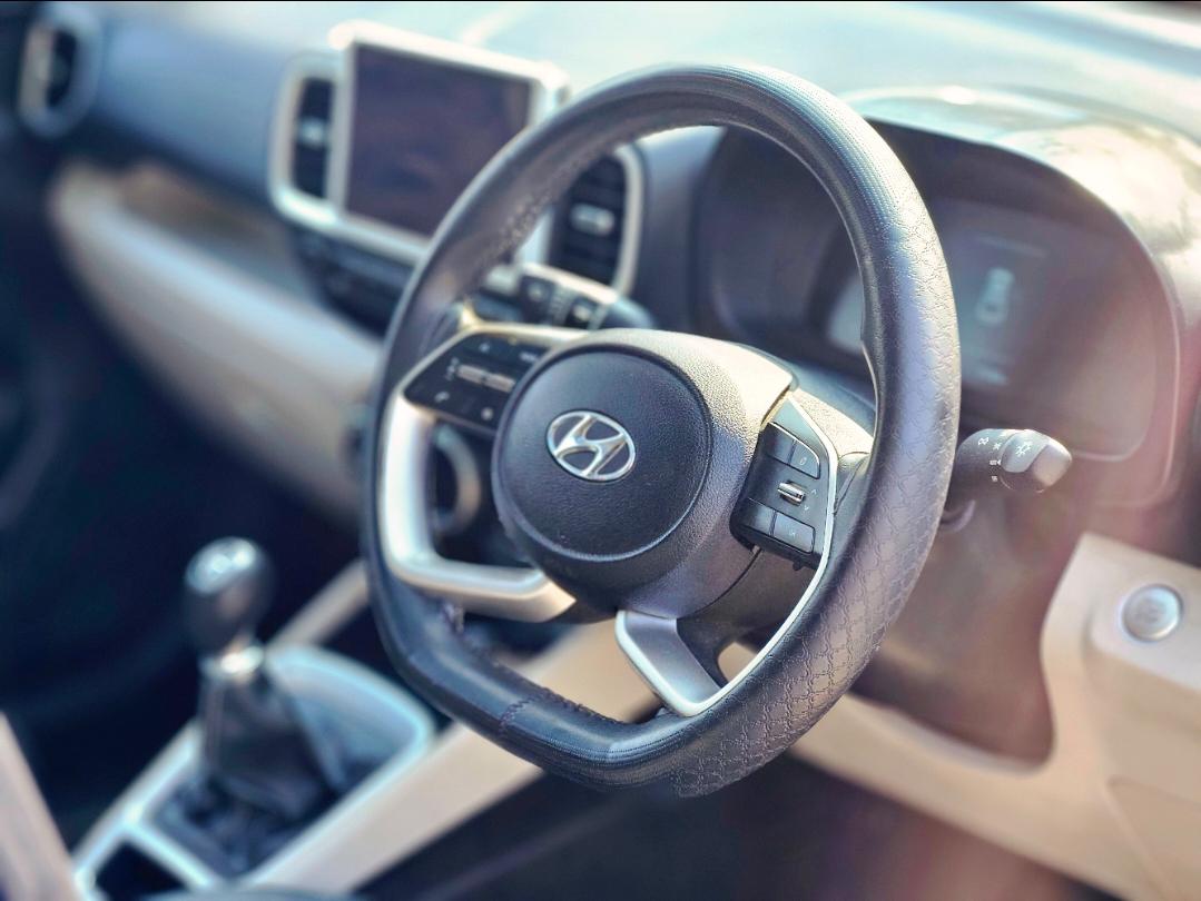 यूज़्ड 2022 ह्युंडई वेन्यू, Noida New Delhi 12 यूज़्ड 2022 ह्युंडई वेन्यू, Noida New Delhi 12