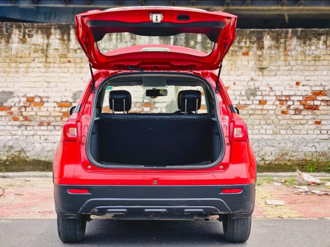 यूज़्ड 2020 मारुति सुजुकी विटारा ब्रेज़ा, Noida New Delhi 8 यूज़्ड 2020 मारुति सुजुकी विटारा ब्रेज़ा, Noida New Delhi 8