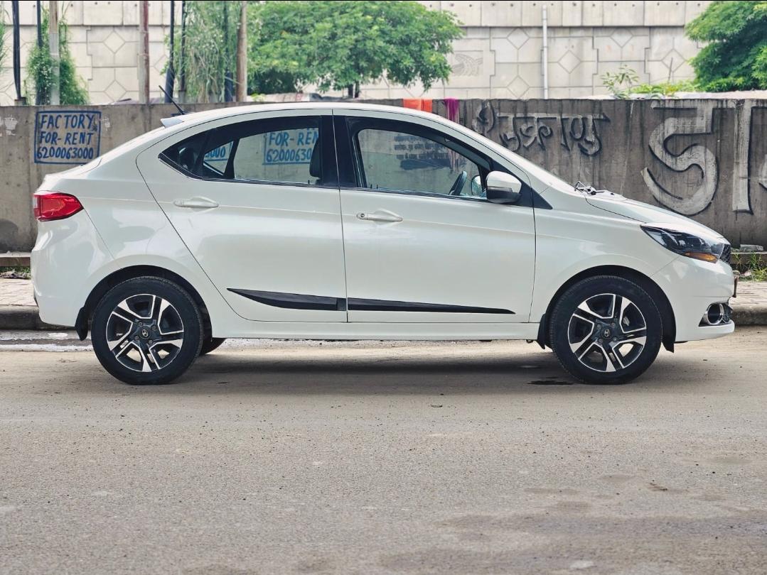 यूज़्ड 2018 टाटा टीगोर, Noida New Delhi 5 यूज़्ड 2018 टाटा टीगोर, Noida New Delhi 5