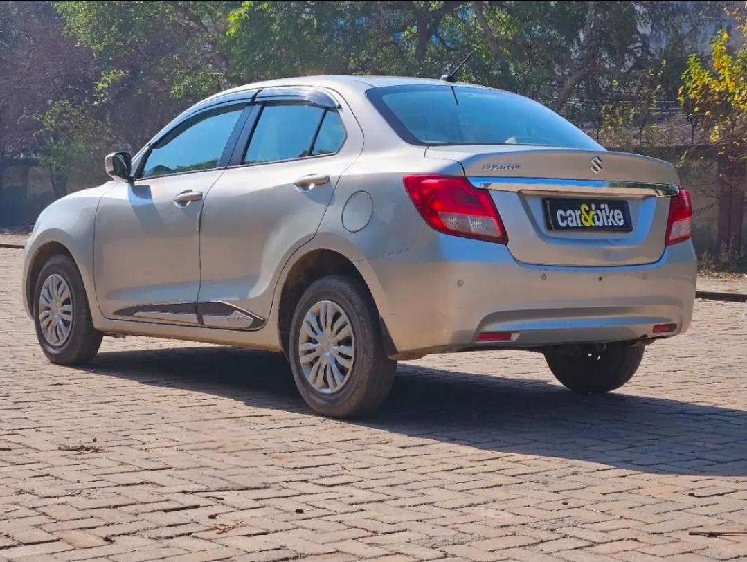 यूज़्ड 2020 मारुति सुजुकी डिजायर, Noida New Delhi 2 यूज़्ड 2020 मारुति सुजुकी डिजायर, Noida New Delhi 2