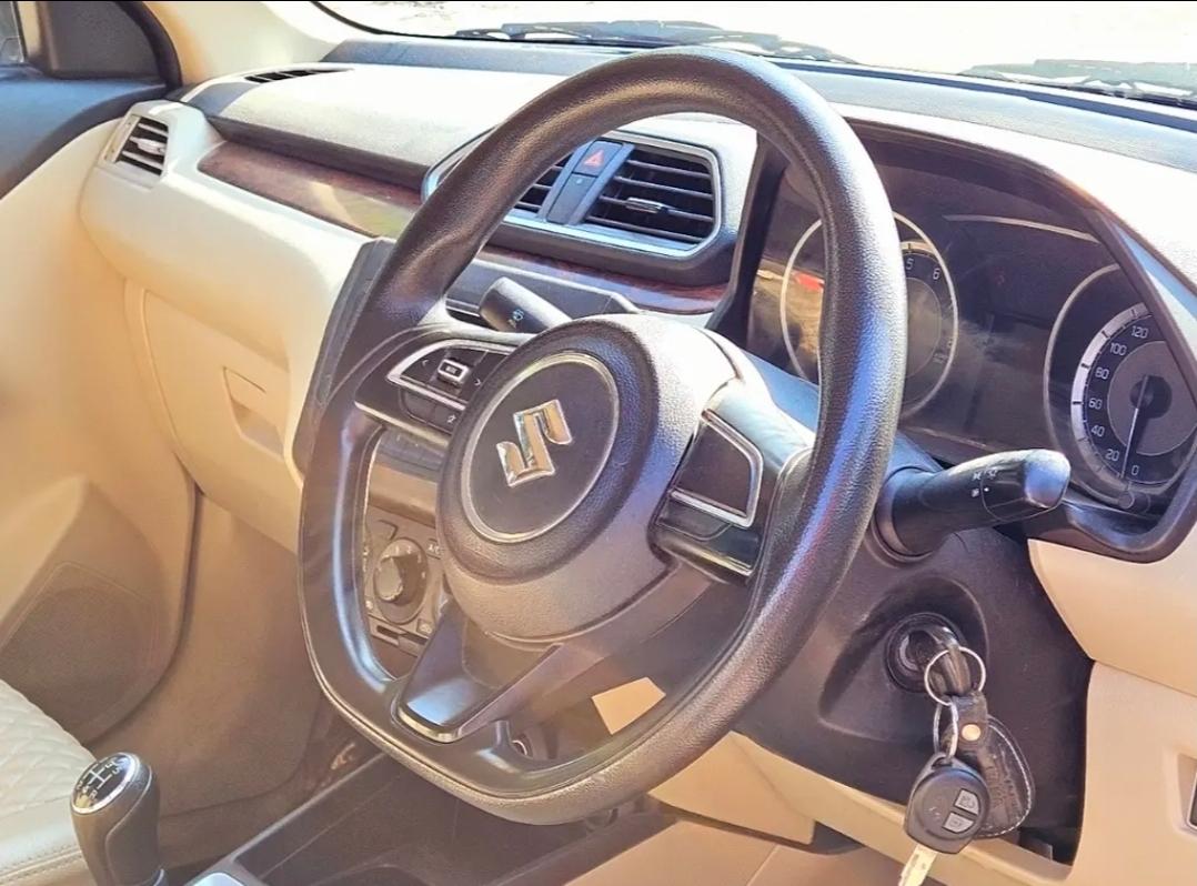 यूज़्ड 2020 मारुति सुजुकी डिजायर, Noida New Delhi 12 यूज़्ड 2020 मारुति सुजुकी डिजायर, Noida New Delhi 12