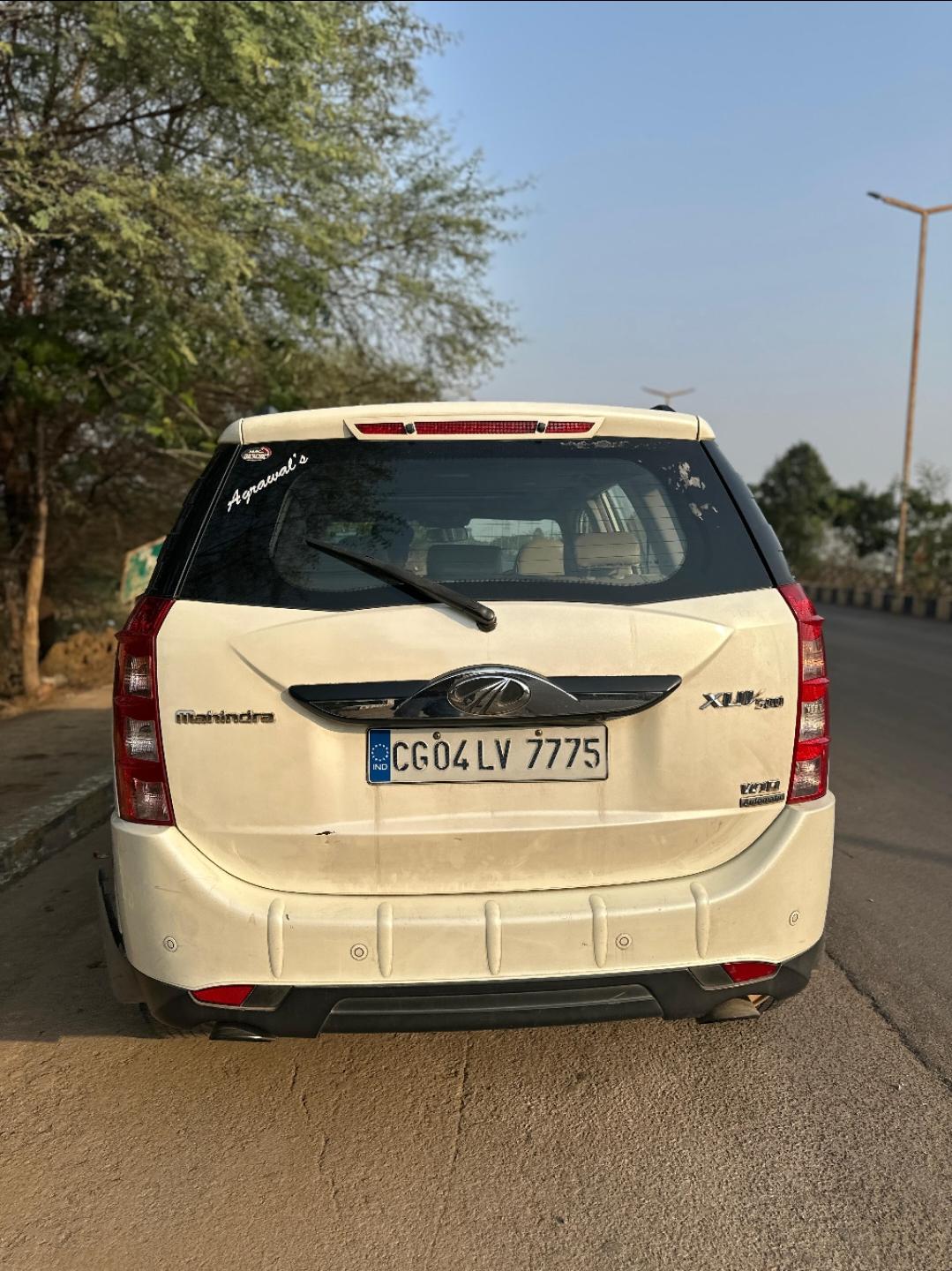 यूज़्ड 2017 महिंद्रा एक्सयूवी500, Raipur 3 यूज़्ड 2017 महिंद्रा एक्सयूवी500, Raipur 3