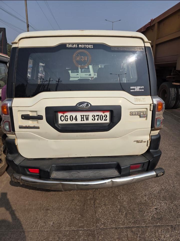 2015 महिंद्रा स्कॉर्पियो S2 2WD 2015 महिंद्रा स्कॉर्पियो S2 2WD