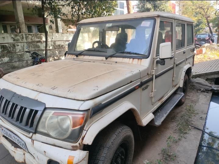 2017 महिंद्रा बोलेरो SLX BS4 2017 महिंद्रा बोलेरो SLX BS4