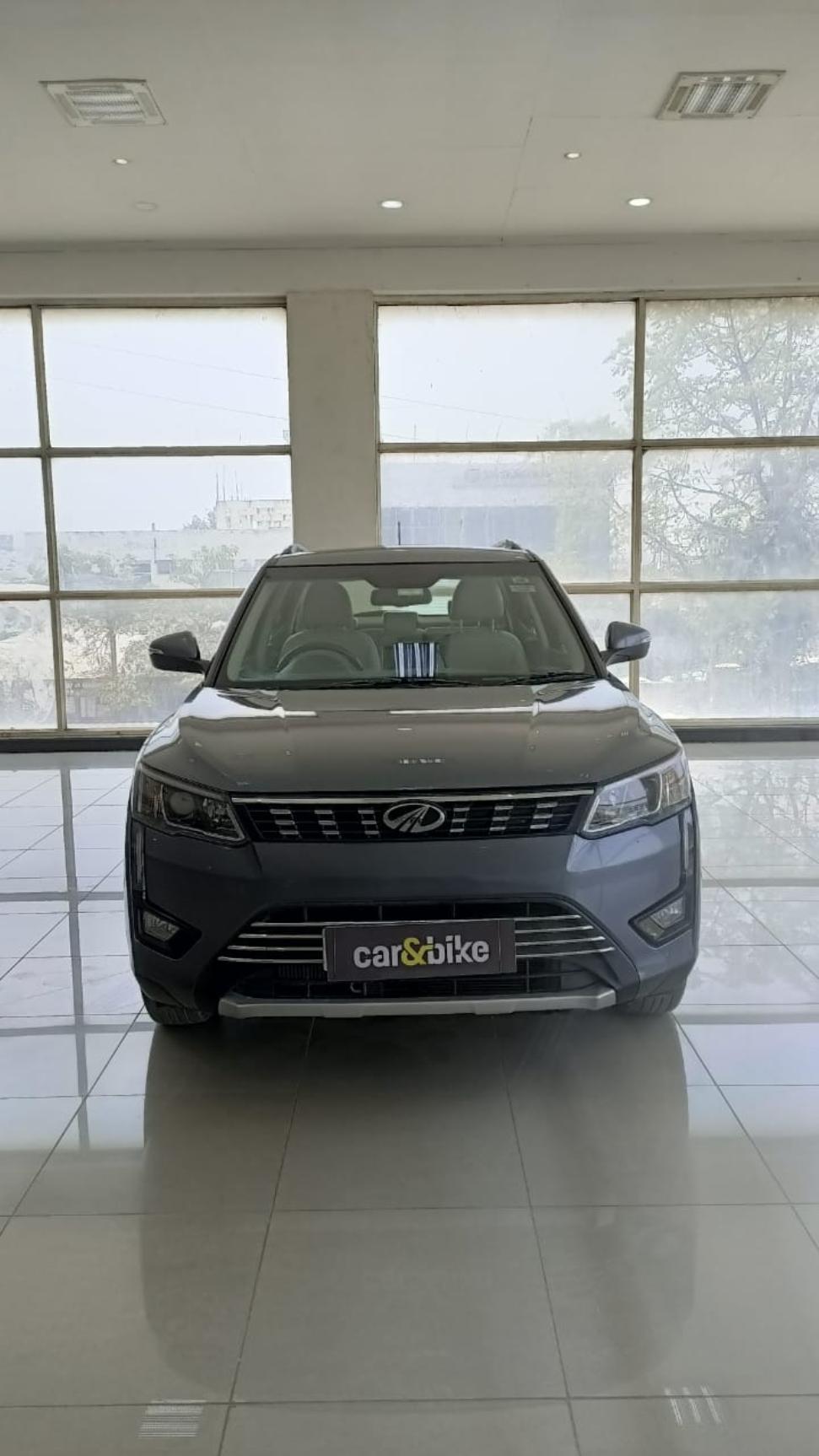 2022 महिंद्रा एक्सयूवी300 W8 (O) Diesel 2022 महिंद्रा एक्सयूवी300 W8 (O) Diesel