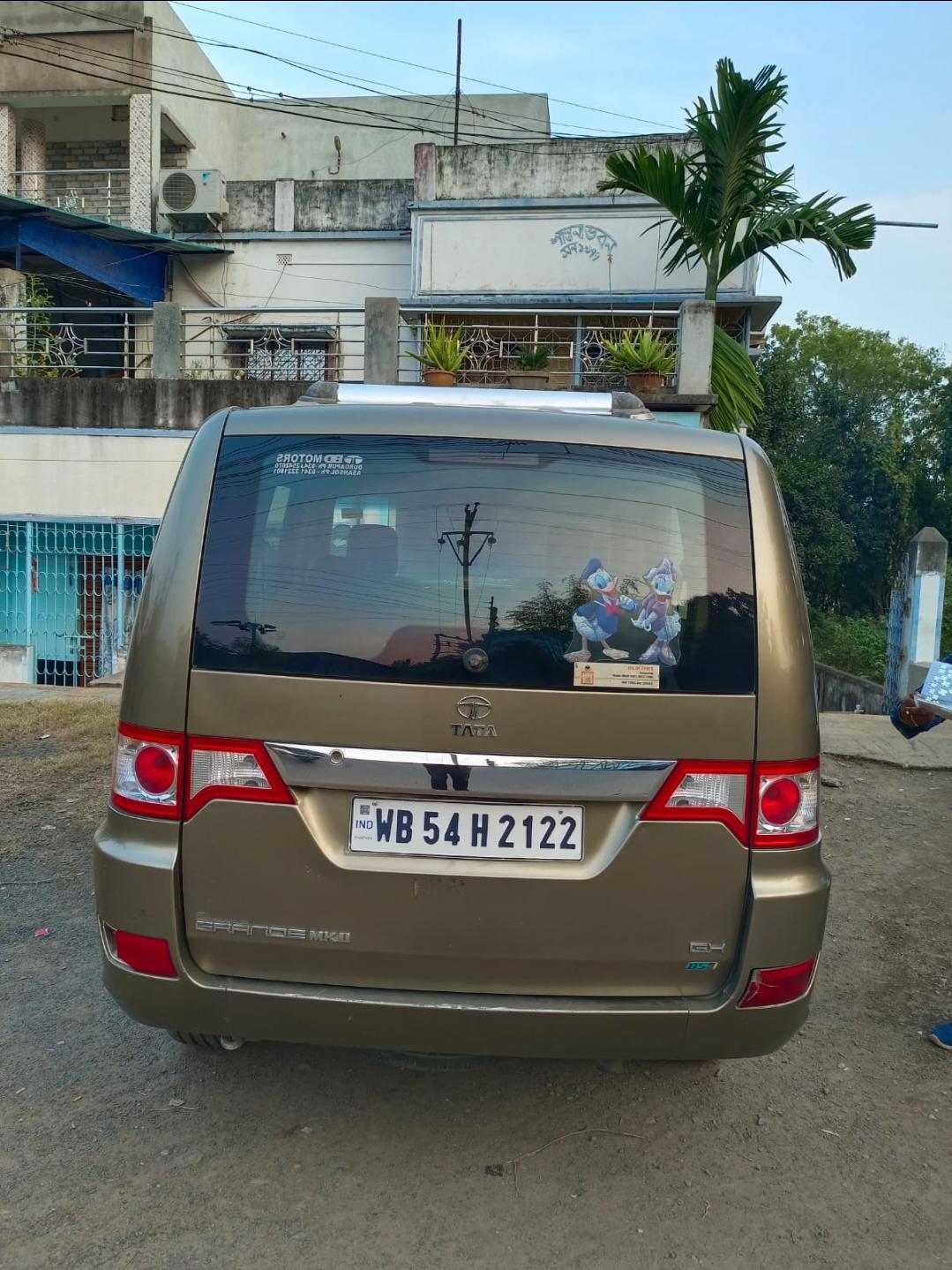 2010 टाटा सूमो ग्रांडे एमके II EX 2010 टाटा सूमो ग्रांडे एमके II EX