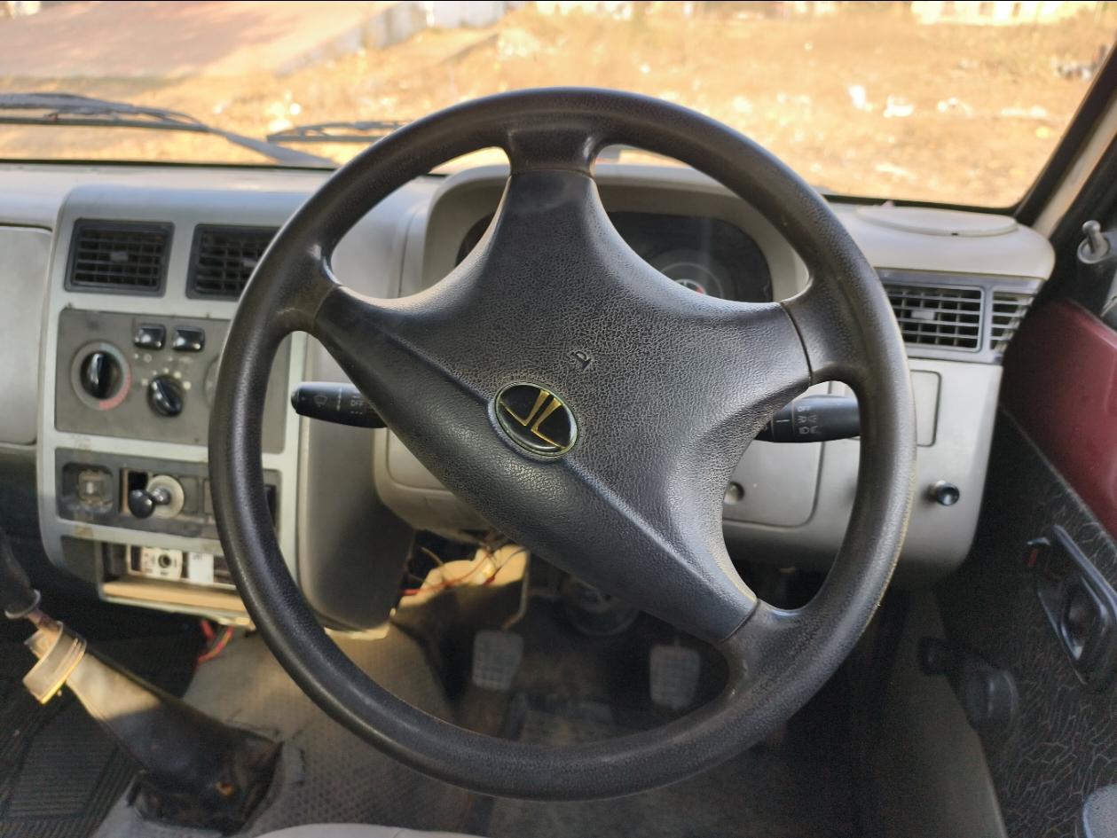 यूज़्ड 2013 टाटा सूमो, Bardhaman 10 यूज़्ड 2013 टाटा सूमो, Bardhaman 10