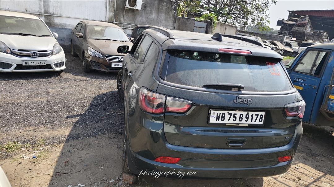 2022 जीप कम्पास S (O) 1.4 Petrol DDCT 2022 जीप कम्पास S (O) 1.4 Petrol DDCT