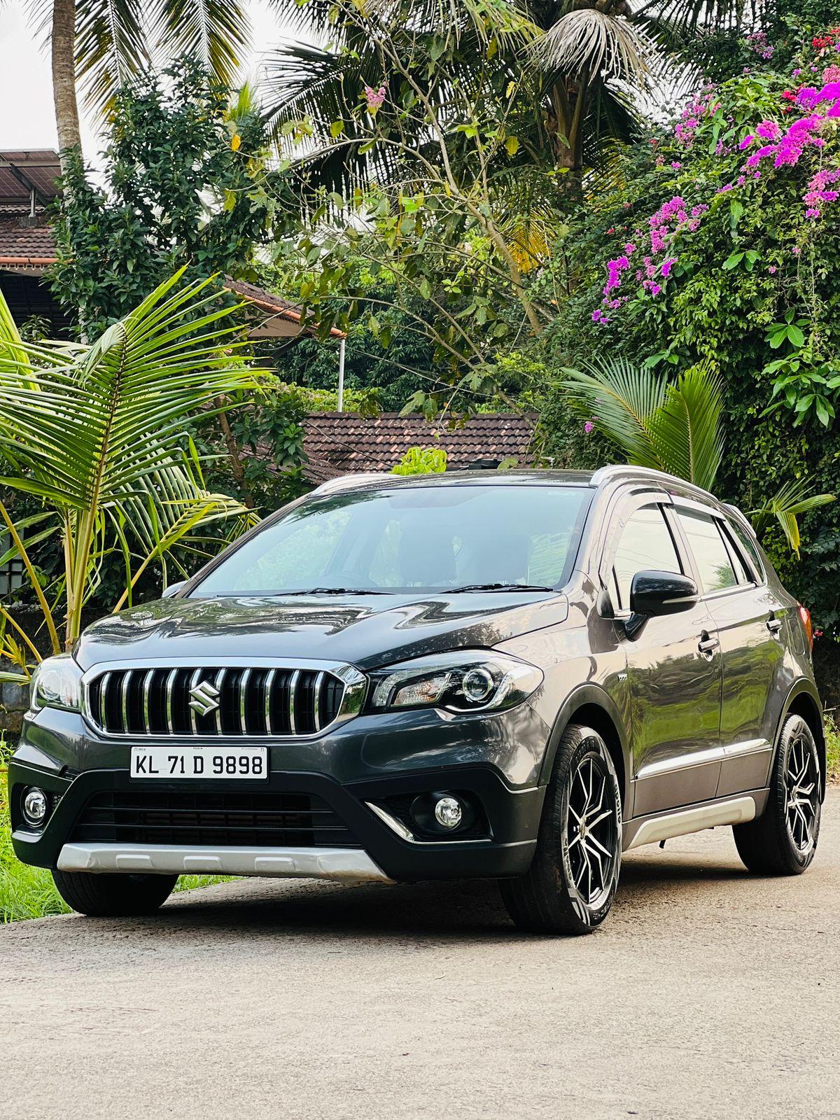 2017 मारुति सुजुकी एस-क्रॉस Alpha 2017 मारुति सुजुकी एस-क्रॉस Alpha