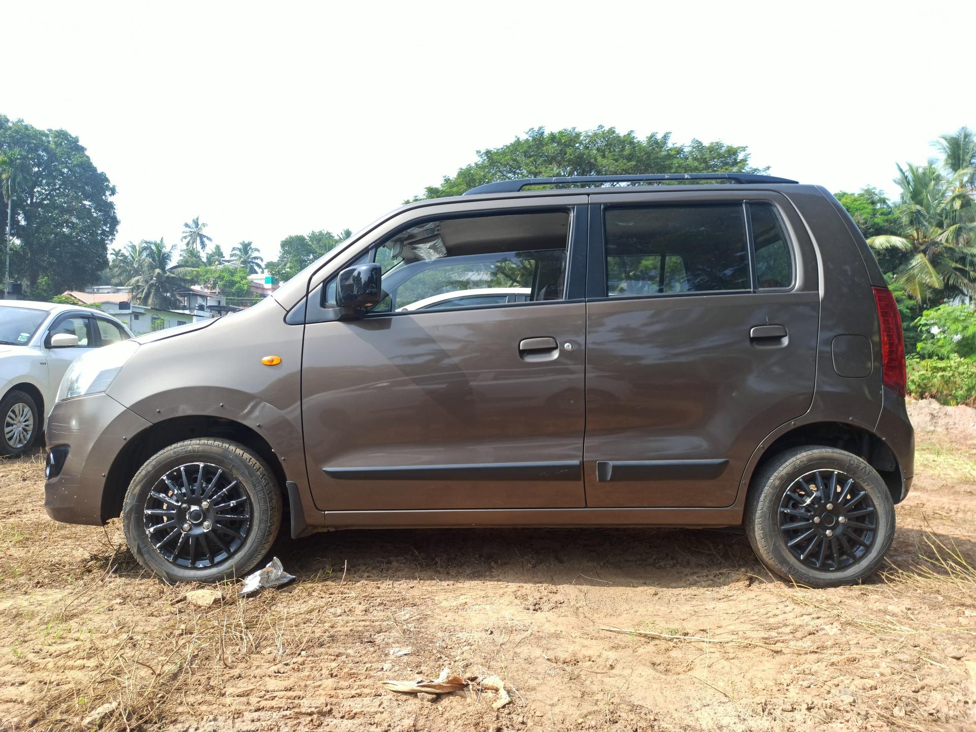 2018 मारुति सुजुकी वैगन आर VXI 1.0 BS IV 2018 मारुति सुजुकी वैगन आर VXI 1.0 BS IV