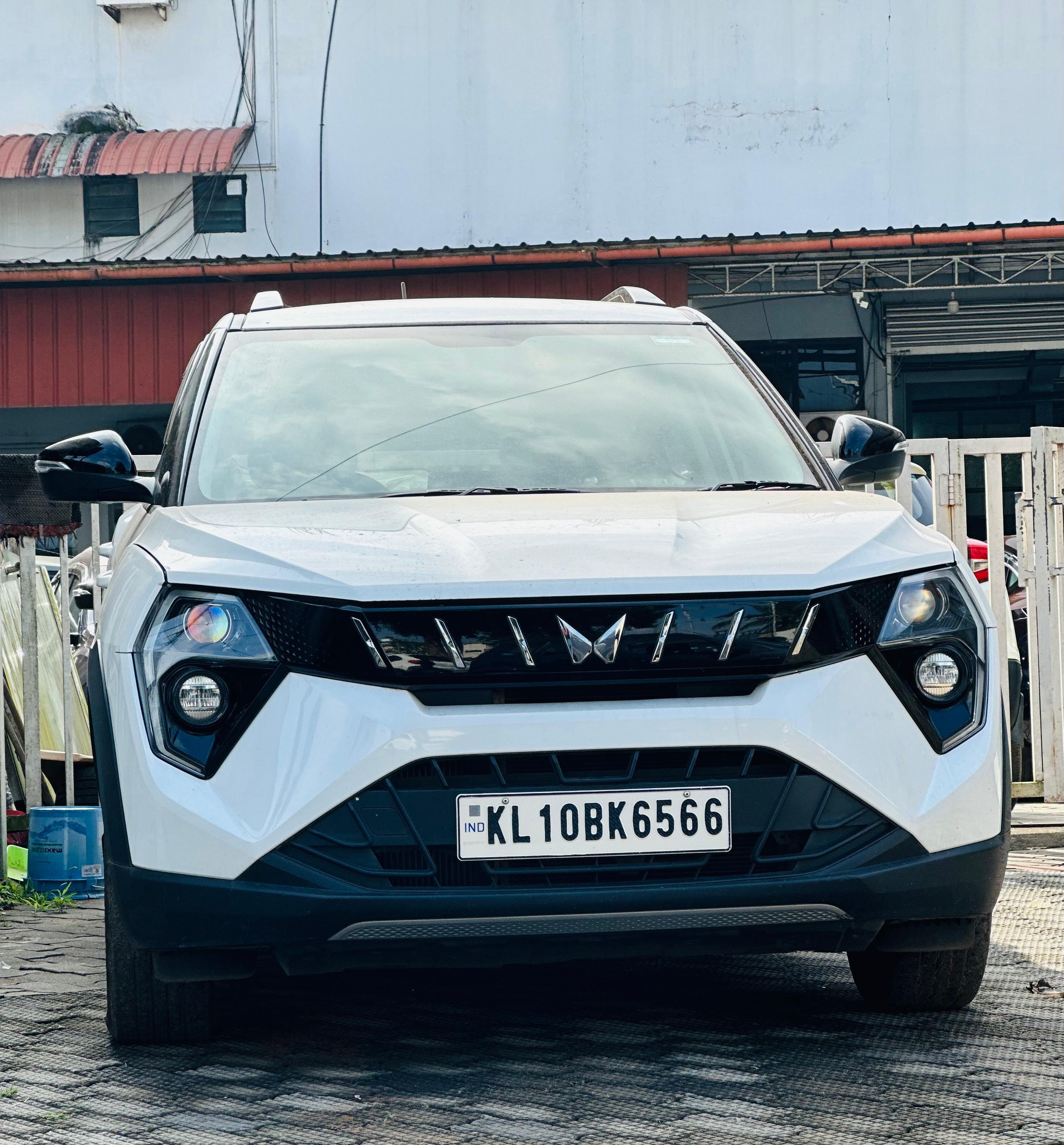 यूज़्ड 2024 महिंद्रा एक्सयूवी 3XO, Feroke, Kozhikode 1 यूज़्ड 2024 महिंद्रा एक्सयूवी 3XO, Feroke, Kozhikode 1