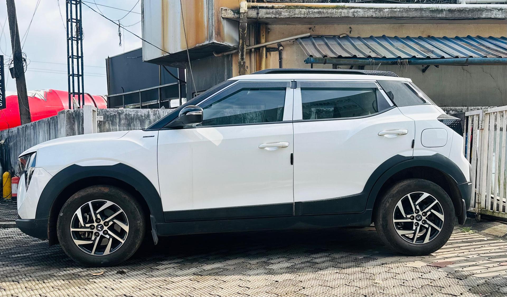 2024 महिंद्रा एक्सयूवी 3XO MX2 Pro 1.2 L TCMPFi 2024 महिंद्रा एक्सयूवी 3XO MX2 Pro 1.2 L TCMPFi