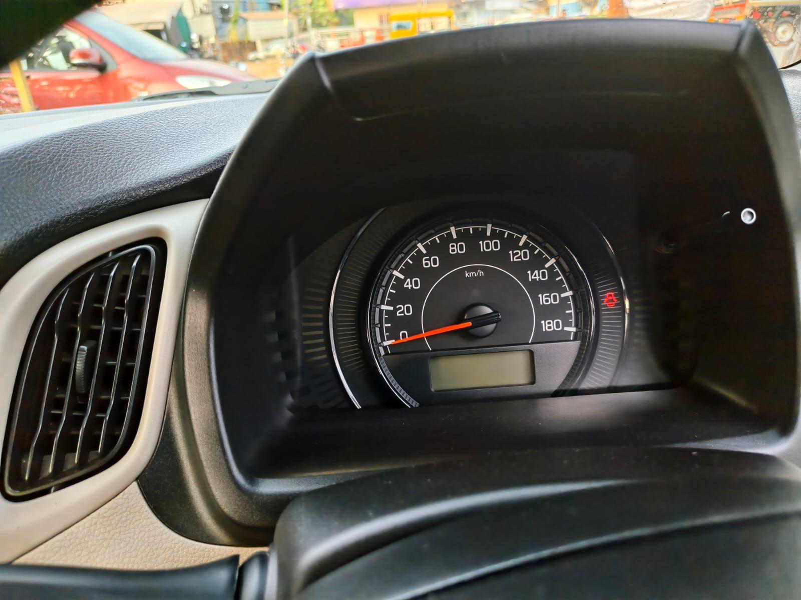 यूज़्ड 2022 मारुति सुजुकी वैगन आर, Feroke, Kozhikode 5 यूज़्ड 2022 मारुति सुजुकी वैगन आर, Feroke, Kozhikode 5