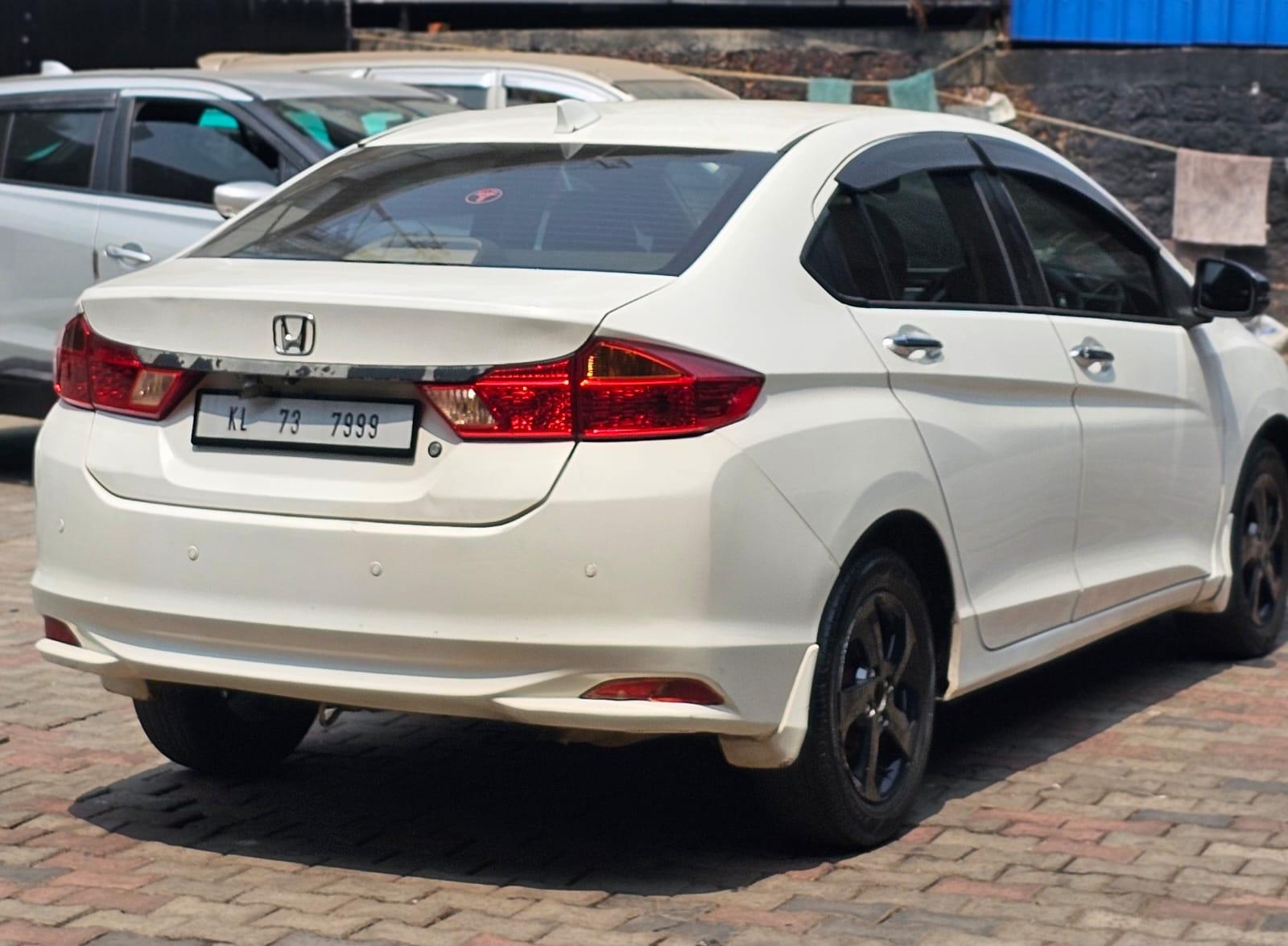 यूज़्ड 2014 होंडा सिटी, Feroke, Kozhikode 3 यूज़्ड 2014 होंडा सिटी, Feroke, Kozhikode 3