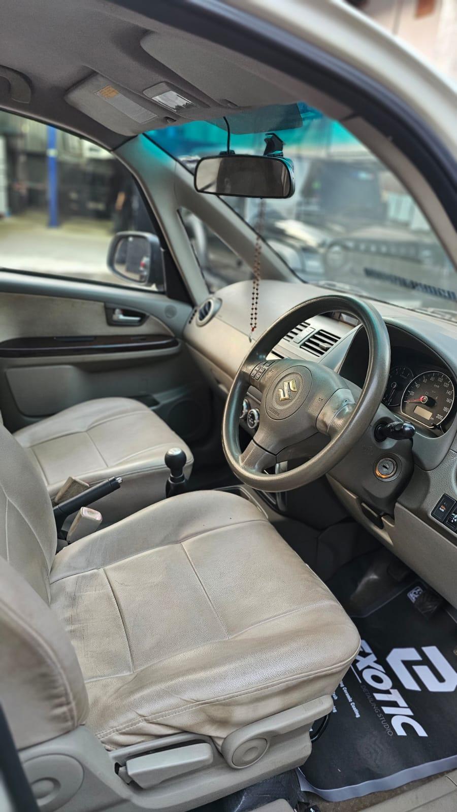 यूज़्ड 2010 मारुति सुजुकी एसएक्स4, Feroke, Kozhikode 13 यूज़्ड 2010 मारुति सुजुकी एसएक्स4, Feroke, Kozhikode 13