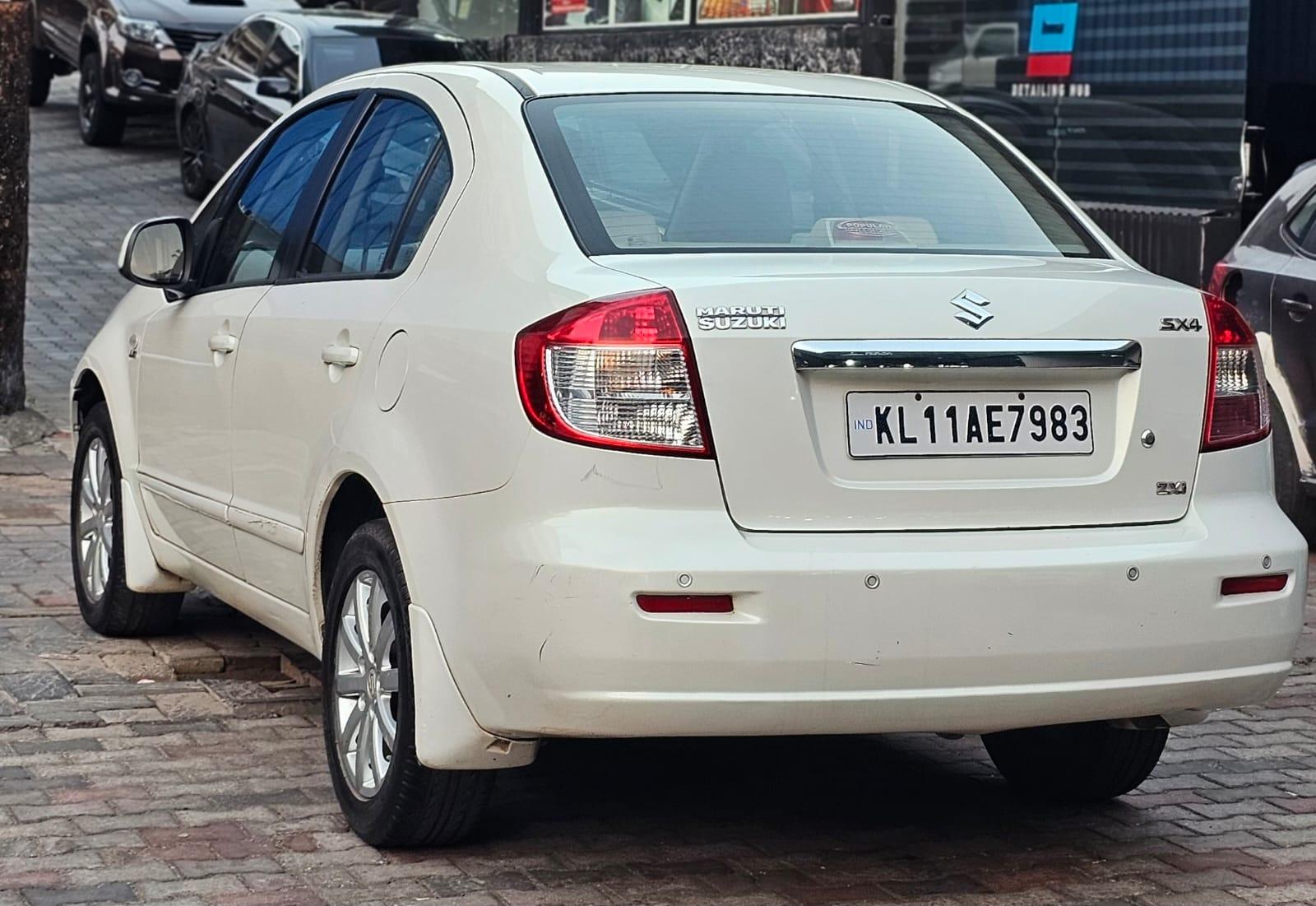 यूज़्ड 2010 मारुति सुजुकी एसएक्स4, Feroke, Kozhikode 2 यूज़्ड 2010 मारुति सुजुकी एसएक्स4, Feroke, Kozhikode 2