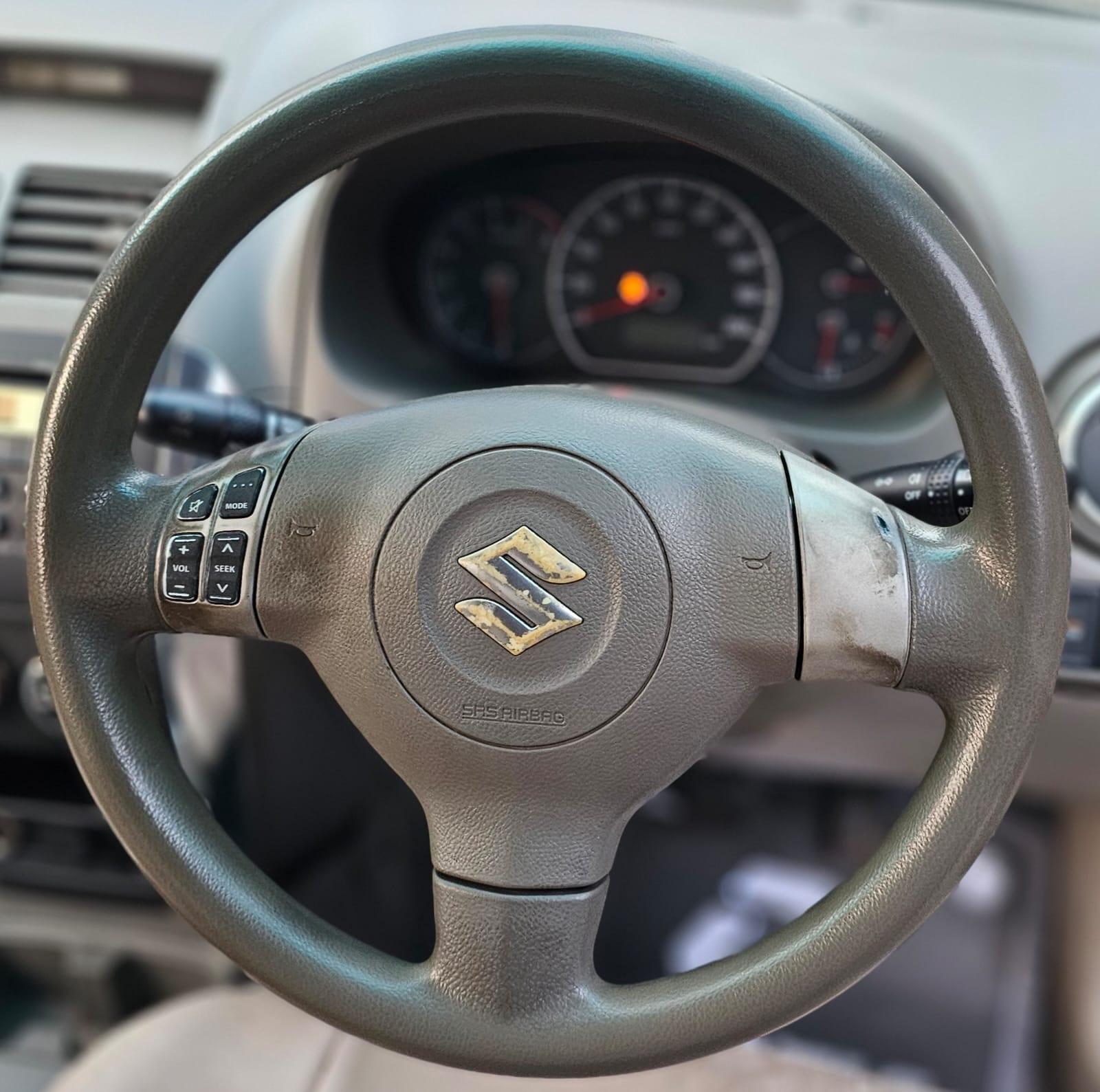 यूज़्ड 2010 मारुति सुजुकी एसएक्स4, Feroke, Kozhikode 12 यूज़्ड 2010 मारुति सुजुकी एसएक्स4, Feroke, Kozhikode 12