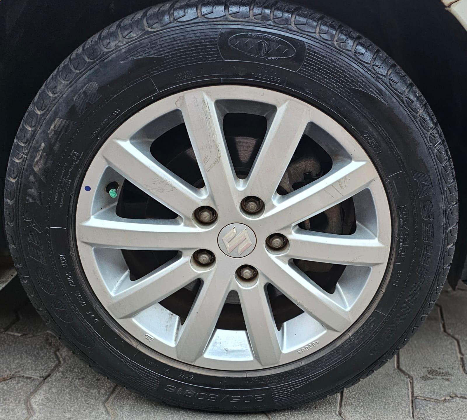 यूज़्ड 2010 मारुति सुजुकी एसएक्स4, Feroke, Kozhikode 8 यूज़्ड 2010 मारुति सुजुकी एसएक्स4, Feroke, Kozhikode 8