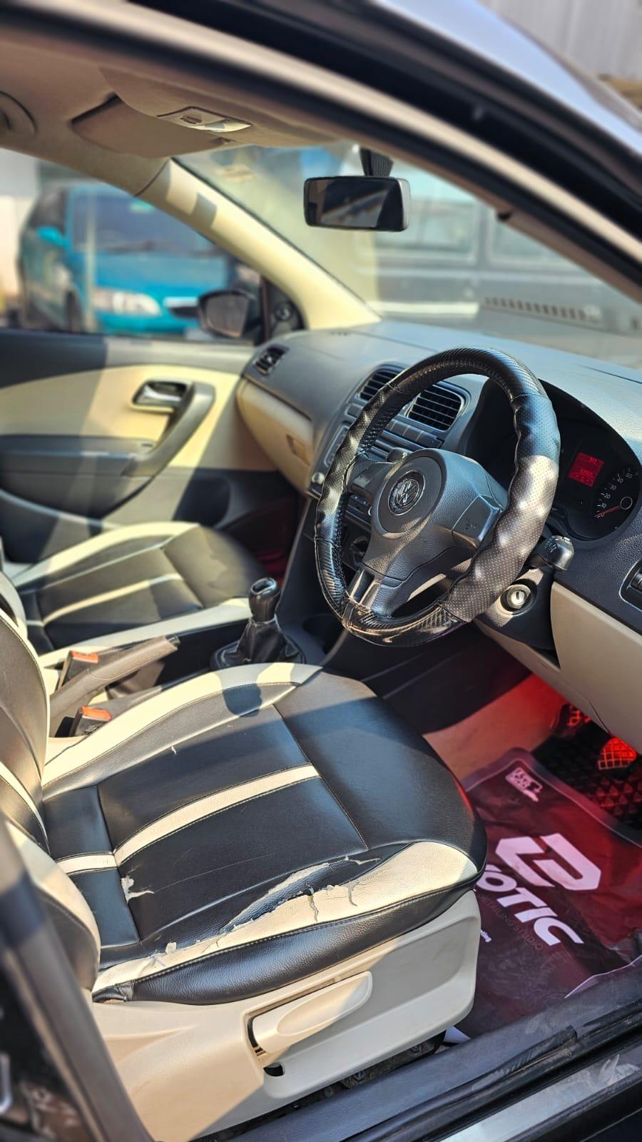 यूज़्ड 2012 फॉक्सवैगन पोलो, Feroke, Kozhikode 15 यूज़्ड 2012 फॉक्सवैगन पोलो, Feroke, Kozhikode 15