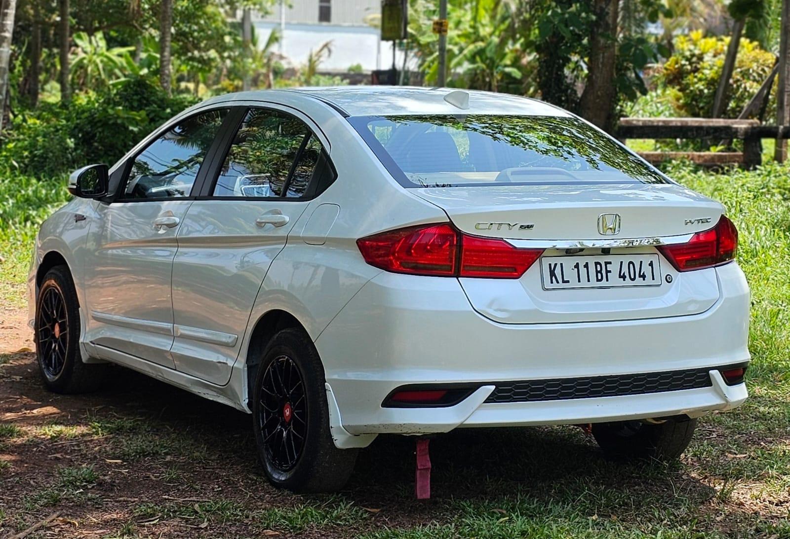 यूज़्ड 2017 होंडा सिटी, Feroke, Kozhikode 2 यूज़्ड 2017 होंडा सिटी, Feroke, Kozhikode 2