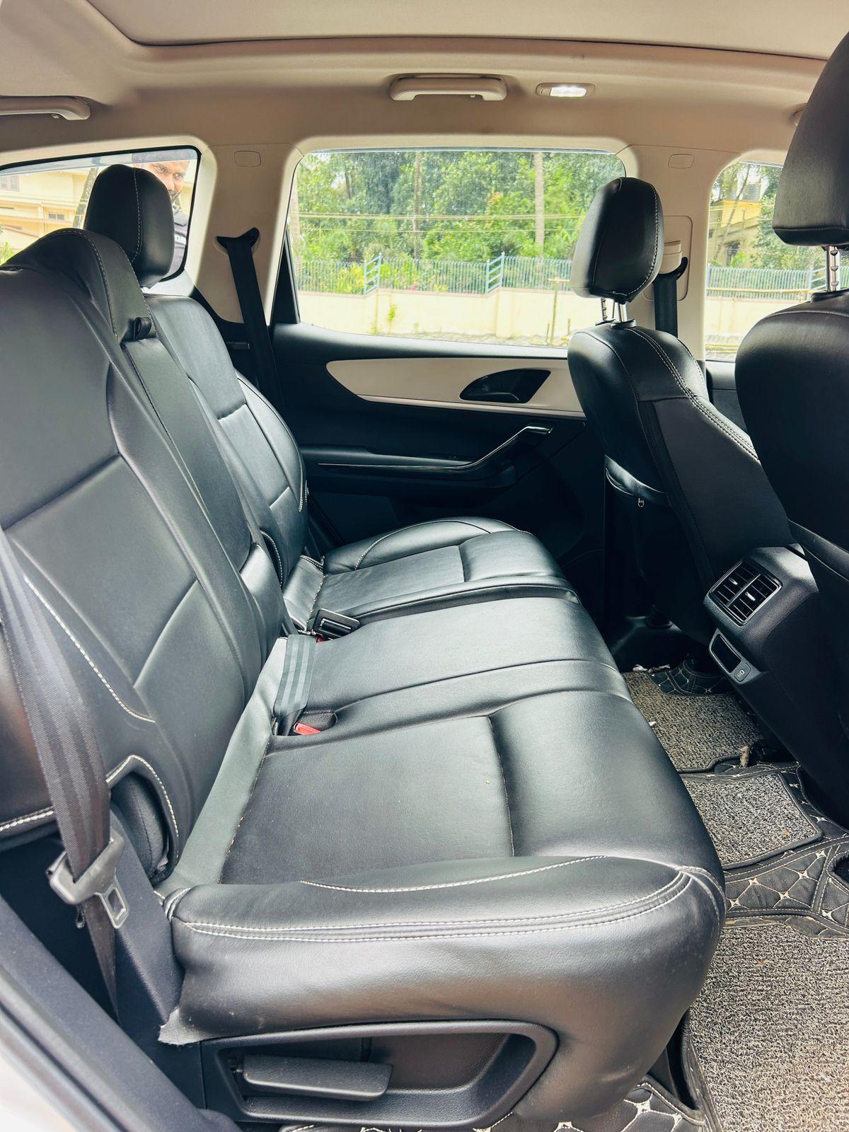 यूज़्ड 2022 महिंद्रा एक्सयूवी700, Mundur Palakkad, Palakkad 16 यूज़्ड 2022 महिंद्रा एक्सयूवी700, Mundur Palakkad, Palakkad 16