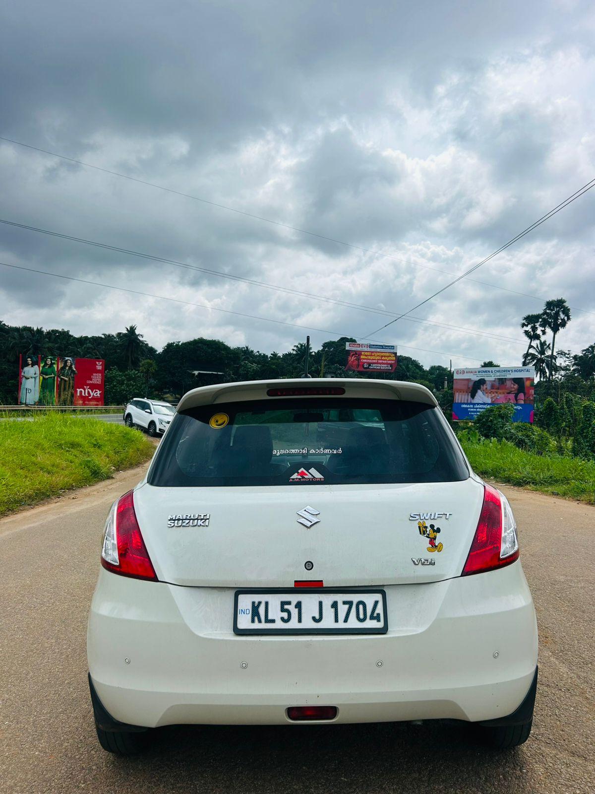 यूज़्ड 2017 मारुति सुजुकी स्विफ्ट, Palakkad  2 यूज़्ड 2017 मारुति सुजुकी स्विफ्ट, Palakkad  2