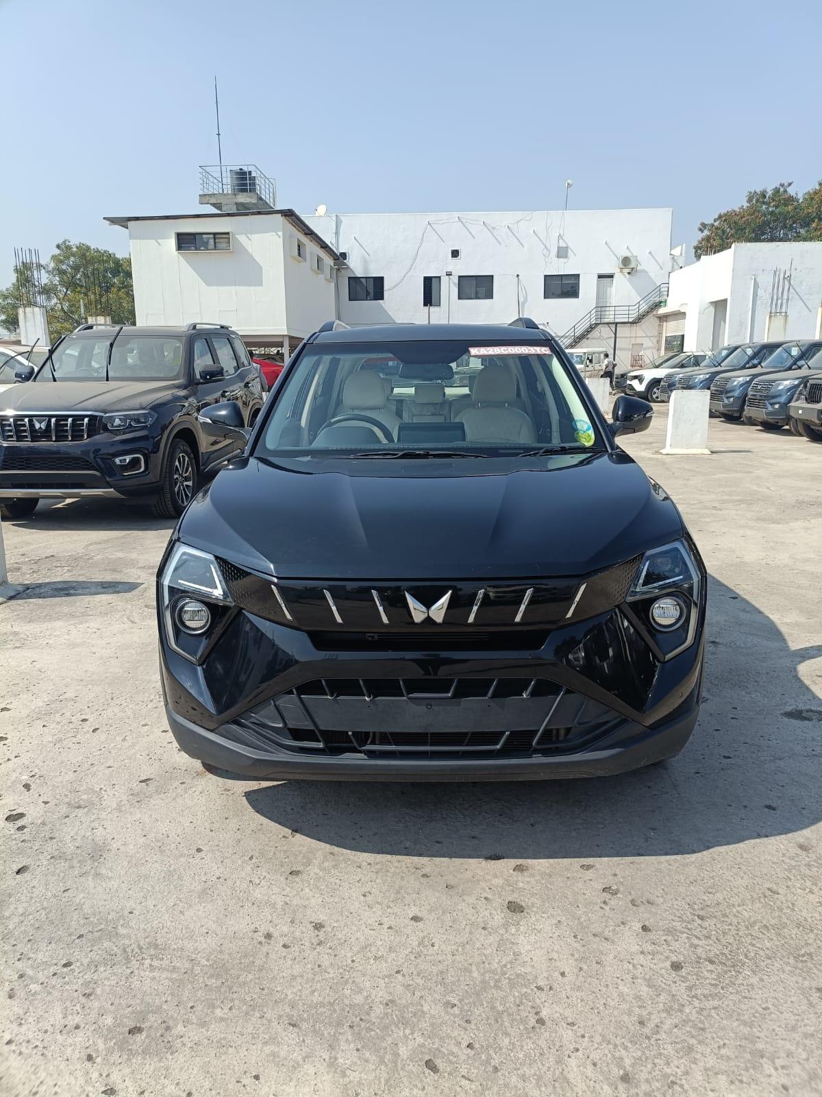 2024 महिंद्रा एक्सयूवी 3XO MX2 2024 महिंद्रा एक्सयूवी 3XO MX2