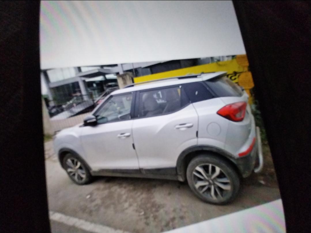 2020 महिंद्रा एक्सयूवी300 W6 Petrol 2020 महिंद्रा एक्सयूवी300 W6 Petrol