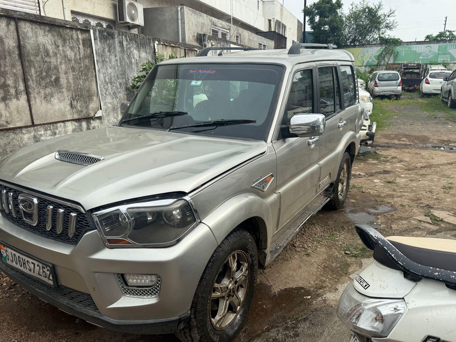 2014 महिंद्रा स्कॉर्पियो S10 2WD 2014 महिंद्रा स्कॉर्पियो S10 2WD