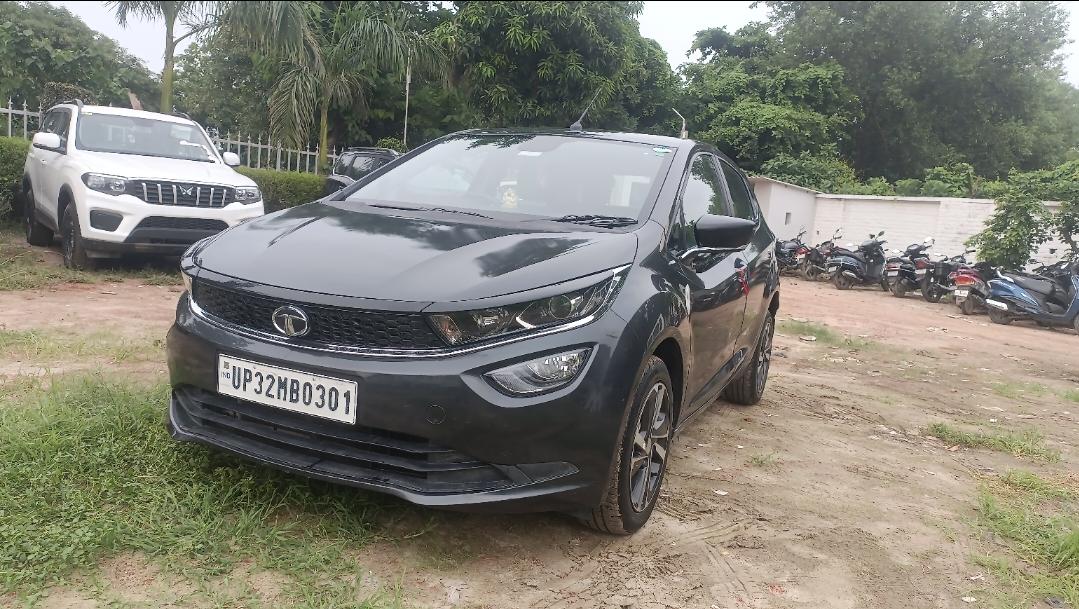2021 टाटा अलट्रोज़ XZ(O) Diesel 2021 टाटा अलट्रोज़ XZ(O) Diesel