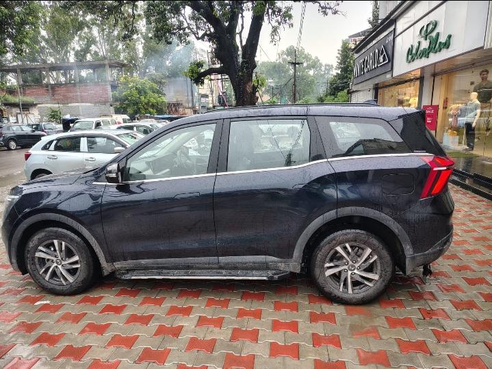 2022 महिंद्रा एक्सयूवी700 AX5 MT Petrol 5 STR 2022 महिंद्रा एक्सयूवी700 AX5 MT Petrol 5 STR