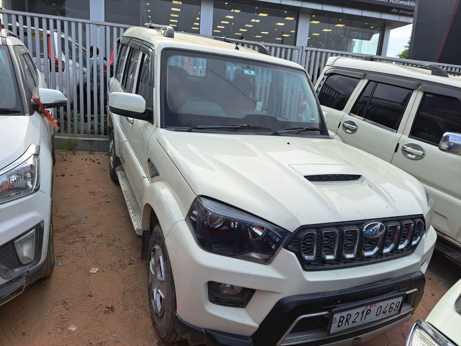 2015 महिंद्रा स्कॉर्पियो S2 2WD 2015 महिंद्रा स्कॉर्पियो S2 2WD