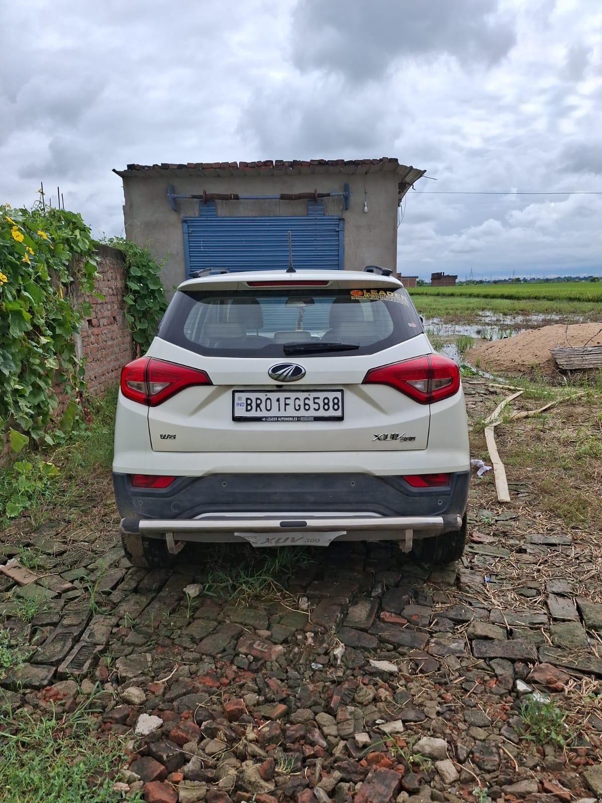 यूज़्ड 2021 महिंद्रा एक्सयूवी300, Ashok Nagar, Patna 2 यूज़्ड 2021 महिंद्रा एक्सयूवी300, Ashok Nagar, Patna 2