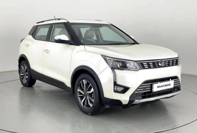 2021 महिंद्रा एक्सयूवी300 W6 AMT Petrol 2021 महिंद्रा एक्सयूवी300 W6 AMT Petrol