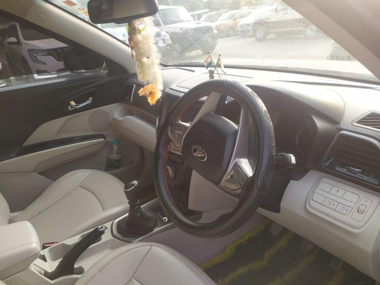 यूज़्ड 2020 महिंद्रा एक्सयूवी300, Muzaffarpur  3 यूज़्ड 2020 महिंद्रा एक्सयूवी300, Muzaffarpur  3