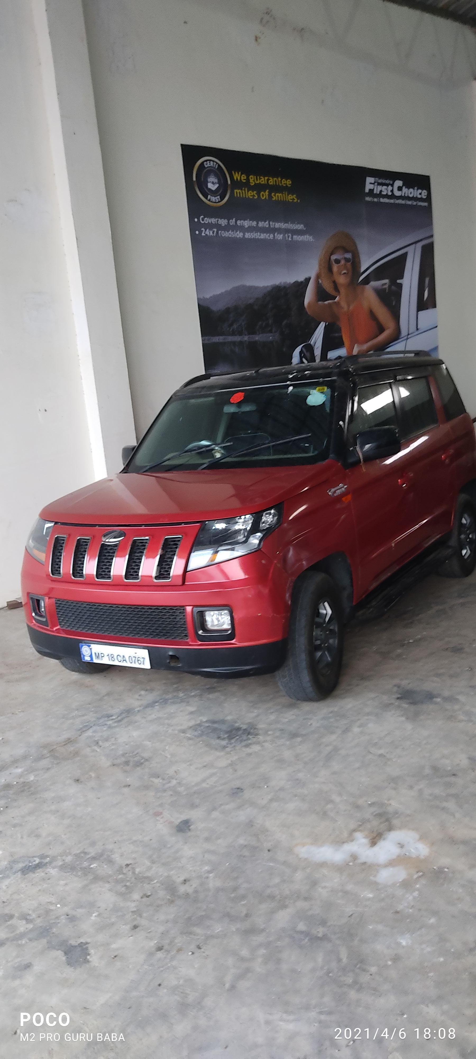 2018 महिंद्रा टीयूवी300 T10 100HP 2018 महिंद्रा टीयूवी300 T10 100HP