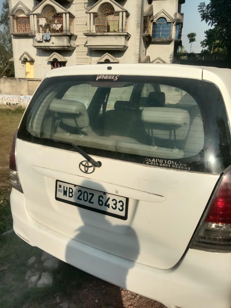 यूज़्ड 2011 टोयोटा इनोवा, Kharagpur 2 यूज़्ड 2011 टोयोटा इनोवा, Kharagpur 2