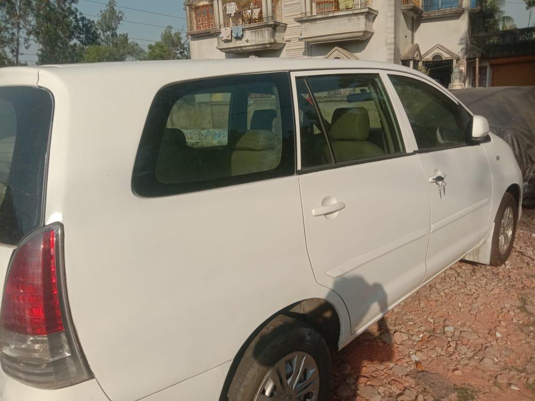 यूज़्ड 2011 टोयोटा इनोवा, Kharagpur 4 यूज़्ड 2011 टोयोटा इनोवा, Kharagpur 4