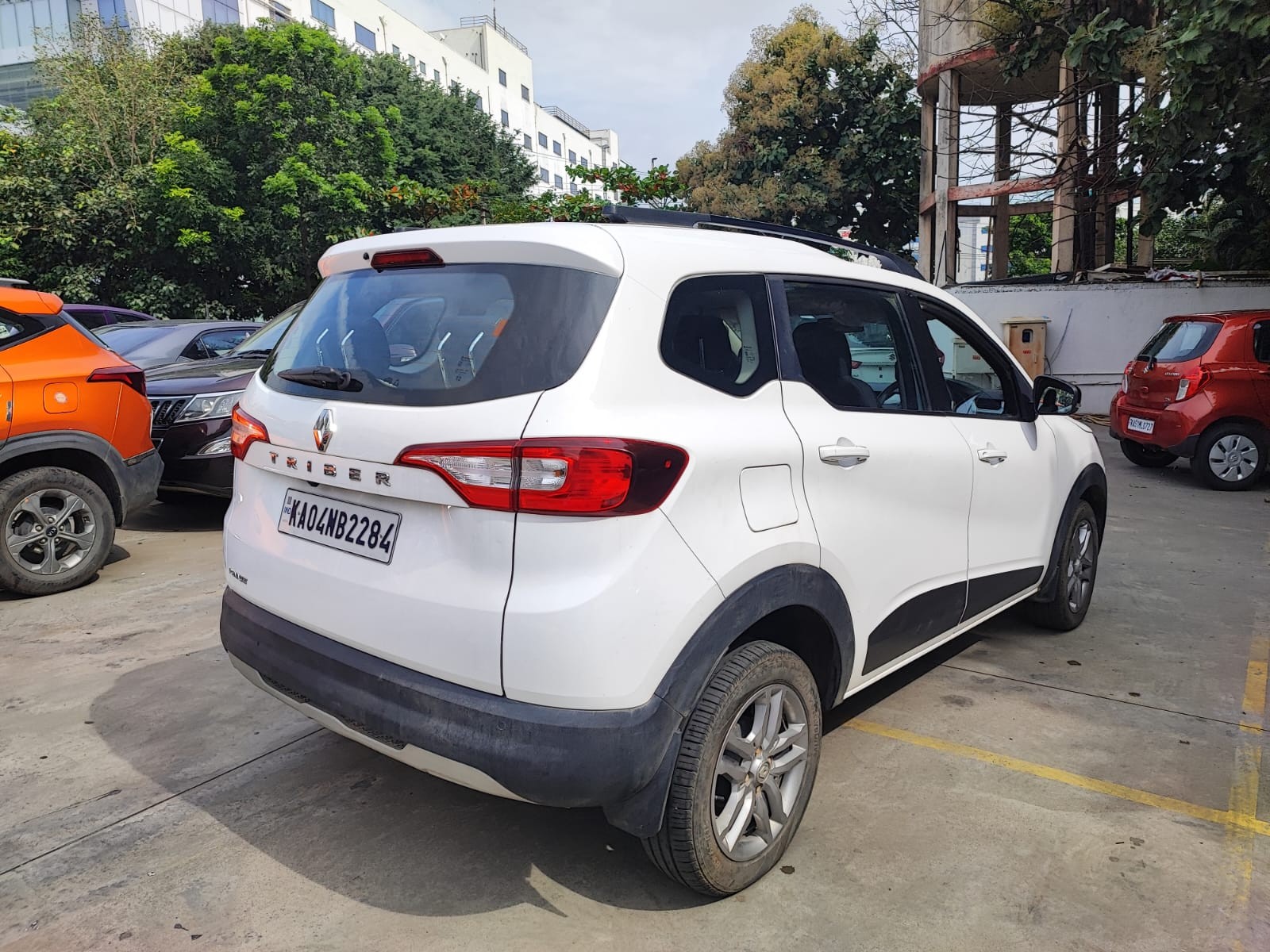 Used 2022 Renault Triber Used 2022 Renault Triber