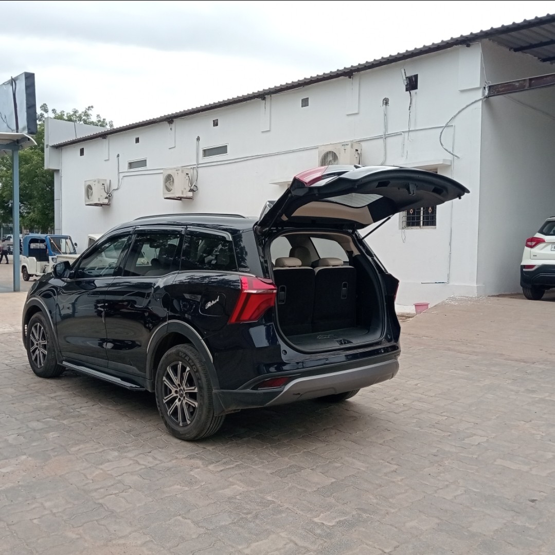 Used 2021 Mahindra XUV700 Used 2021 Mahindra XUV700