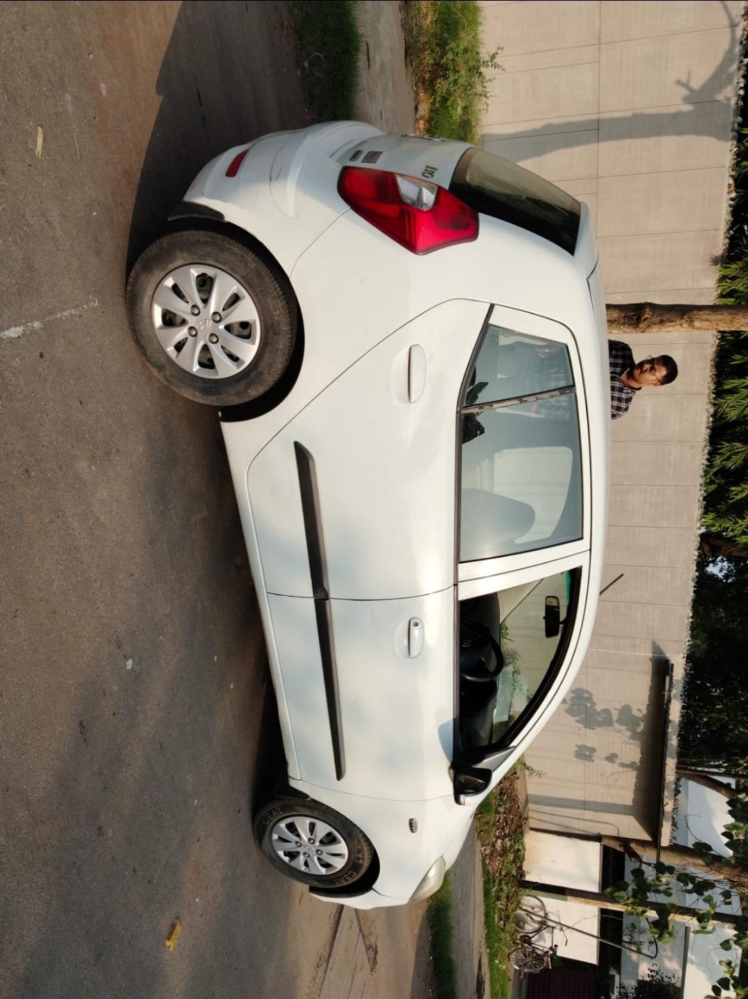 यूज़्ड 2011 ह्युंडई आई10, Baroda  2 यूज़्ड 2011 ह्युंडई आई10, Baroda  2