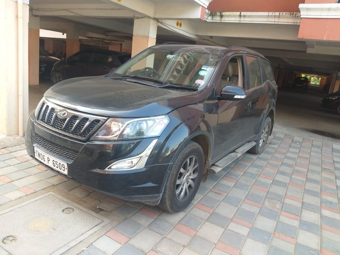 2015 महिंद्रा एक्सयूवी500 W10 FWD 2015 महिंद्रा एक्सयूवी500 W10 FWD