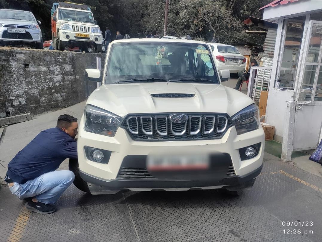 2016 महिंद्रा स्कॉर्पियो S8 2WD 2016 महिंद्रा स्कॉर्पियो S8 2WD